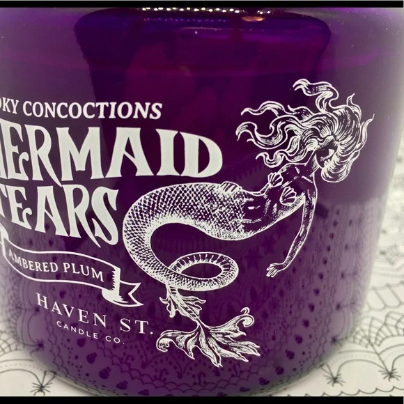 Halloween Mermaid Tears 2 Wick Candle Ambered Plum Spooky Concoctions - Picture 9 of 9